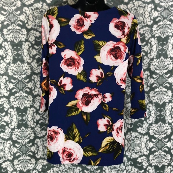 IMAN Global Chic Blue and Pink Floral Tunic Top - Picture 3 of 12